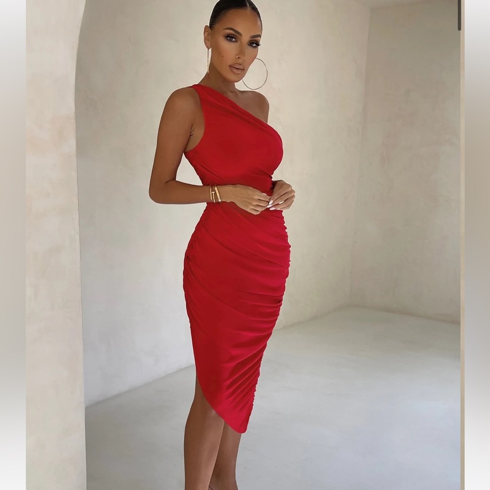Club L red asymmetrical one shoulder ruched midi dress